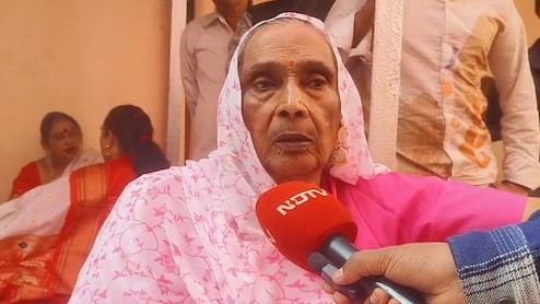 भरतपुर: किन्नर नीतू मौसी की अनोखी पहल,15 साल से करवा रही गरीब बेटियों की शादी; अब 149 घर बसाये 