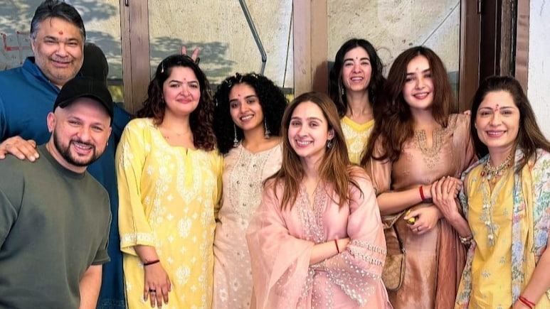 Saba Azad Gives The Sweetest Shoutout To Hrithik Roshan's Niece Suranika On Bakery Launch