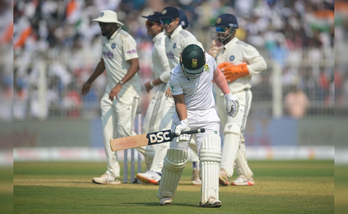 IND vs SA 1st Test: यह पहली बार है... बावुमा को बौना कहने पर दक्षिण अफ्रीकी कोच ने तोड़ी चुप्पी