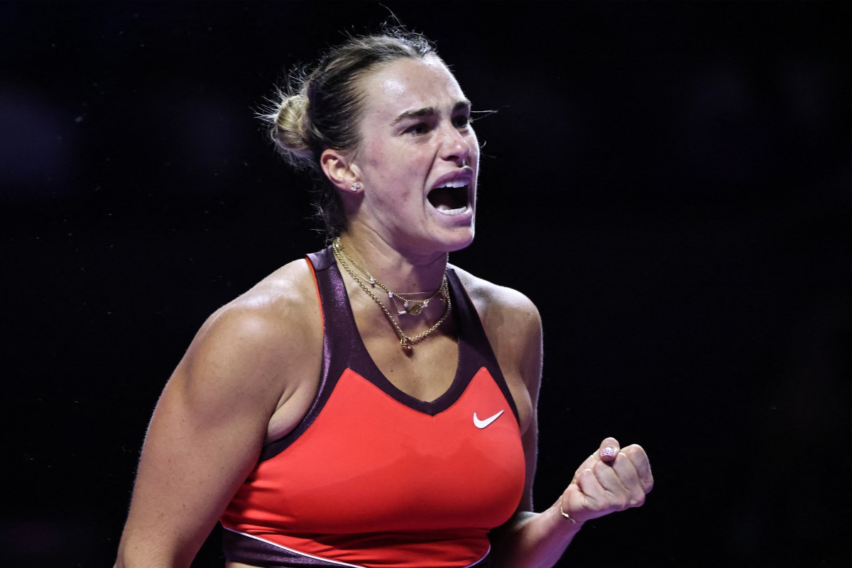 Aryna Sabalenka Eliminates Coco Gauff To Reach Last Four At WTA Finals