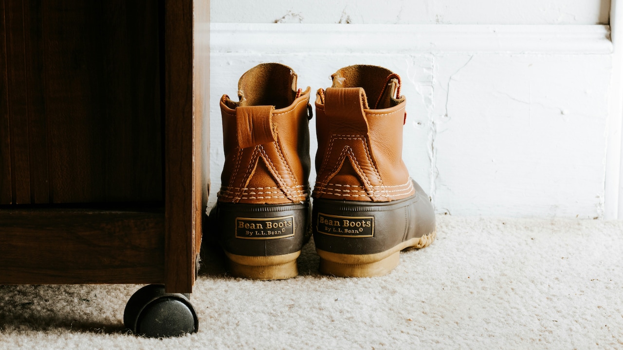 Explore sturdy mens boots under ₹5,000 featured in the Black Friday Sale Explore sturdy mens boots under ₹5,000 featured in the Black Friday Sale