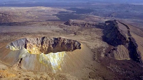 LIVE: इथियोपिया के ज्वालामुखी विस्फोट से उठी राख से कई भारतीय फ्लाइट्स कैंसिल, जानें लेटेस्ट अपडेट्स