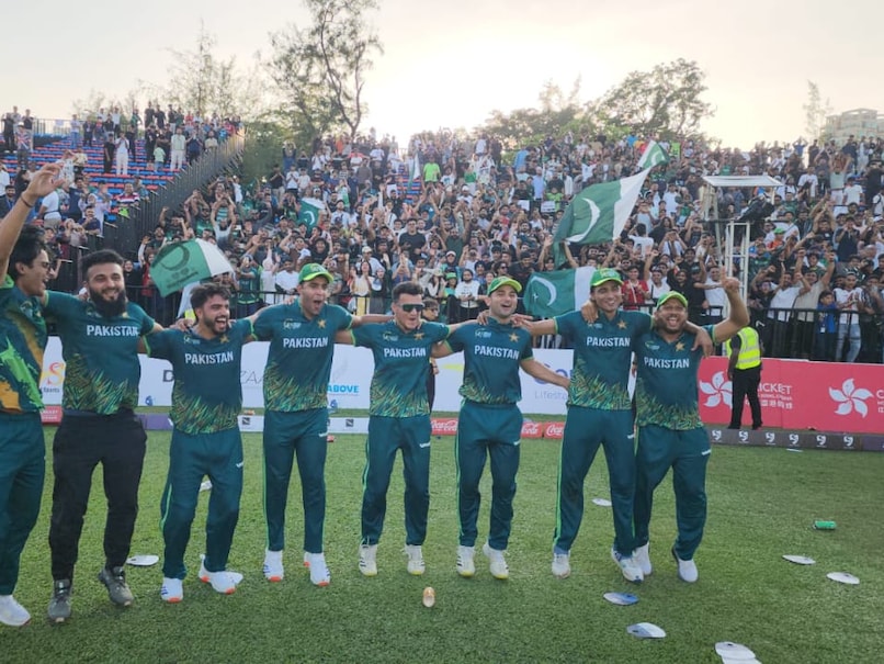 Viral: Pakistan PM's Fake Social Media Post On Team's Hong Kong Sixes Triumph Makes Fans ROFL