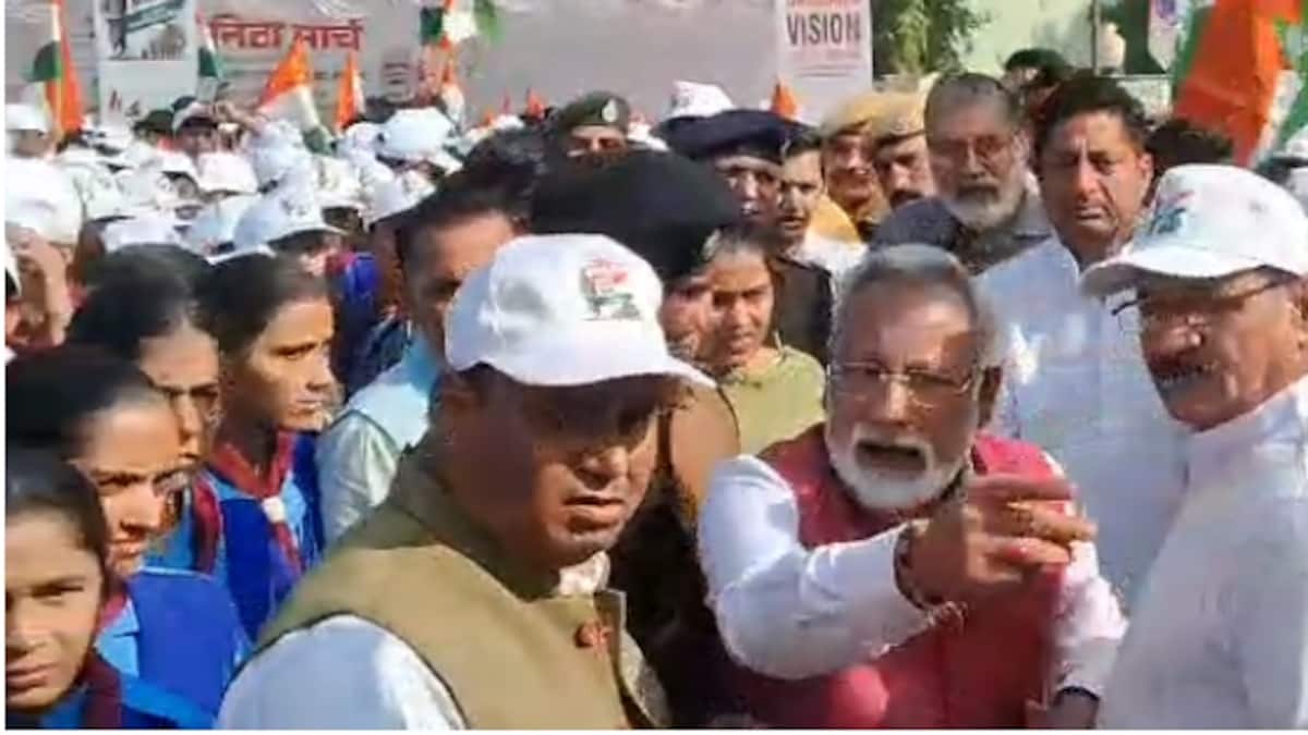 राजस्थान: विधायक ने कलेक्टर-ADM को बाहर निकाला! प्रोटोकॉल तोड़ने पर मंच से  ही लगाई फटकार | MLA Jaideep Bihani Expels DM and ADM Over Protocol  Violation at Sri Ganganagar Event