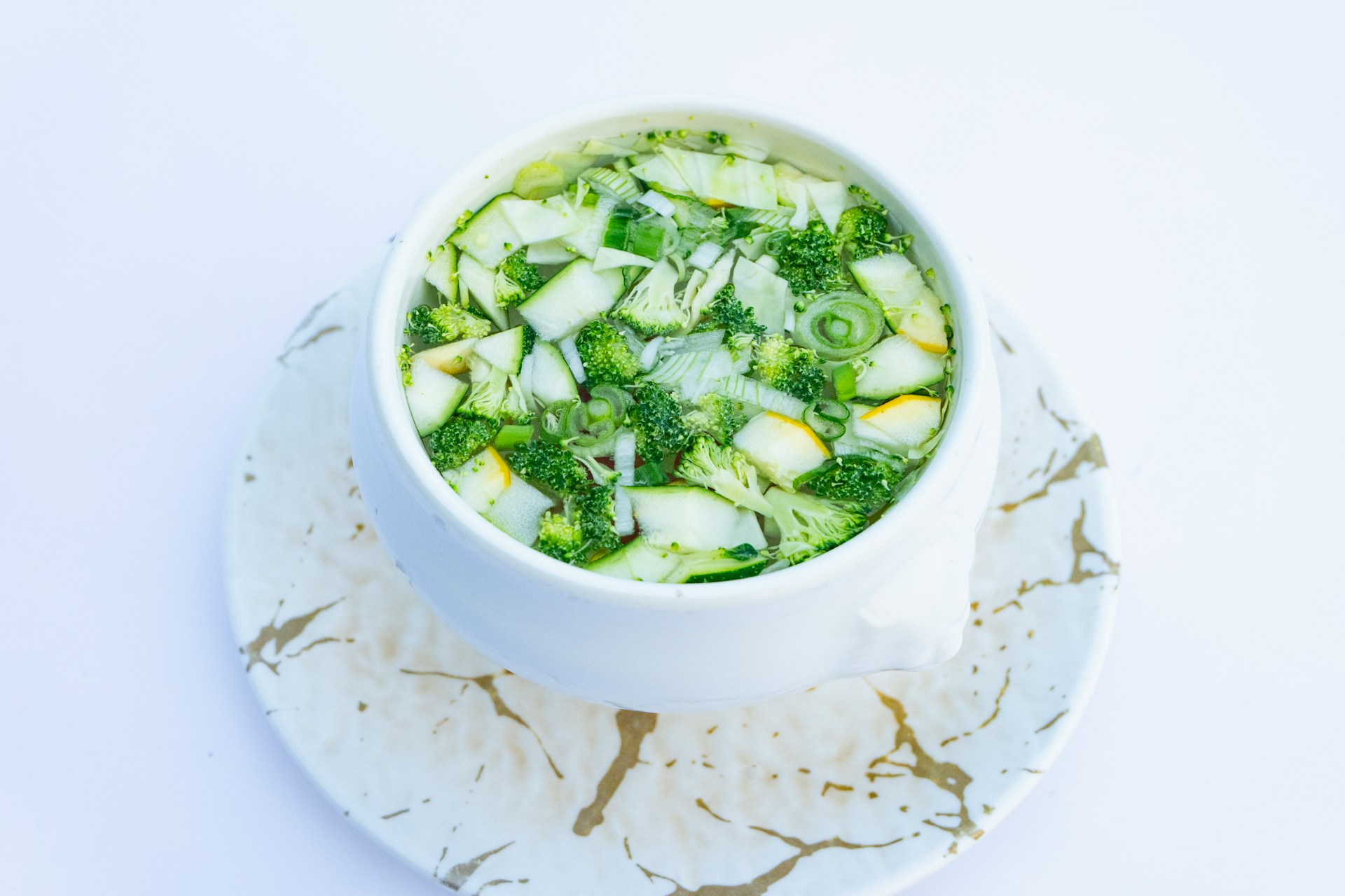 Breathe, Soothe, Sip: Nutrition Tips To Combat The Smog And The Sniffles