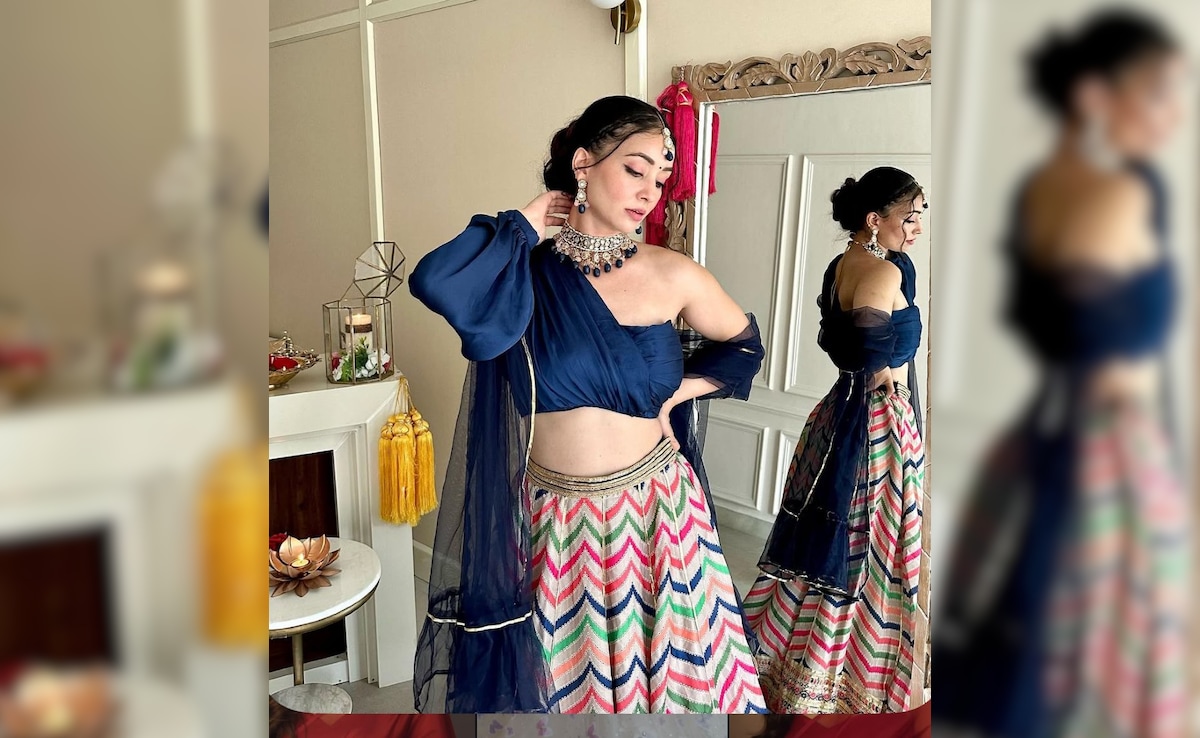 वन शोल्डर ब्लाउज