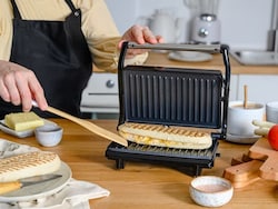 Sandwich Maker Under 2000: अब झट से बनाएं टेस्टी ब्रेकफास्ट बिना झंझट के, घर ले आएं ये बेस्ट सैंडविच मेकर