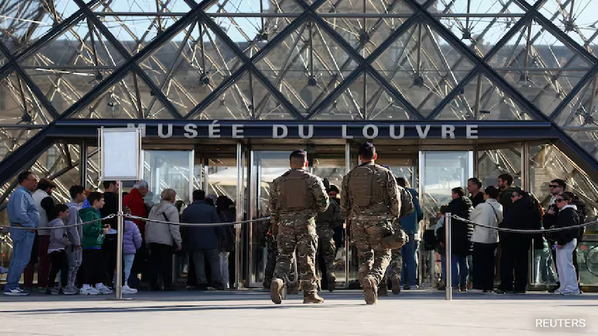 फ्रांस के म्यूजियम में 900 करोड़ की चोरी! सिक्योरिटी पासवर्ड जानकर आएगी हंसी ...