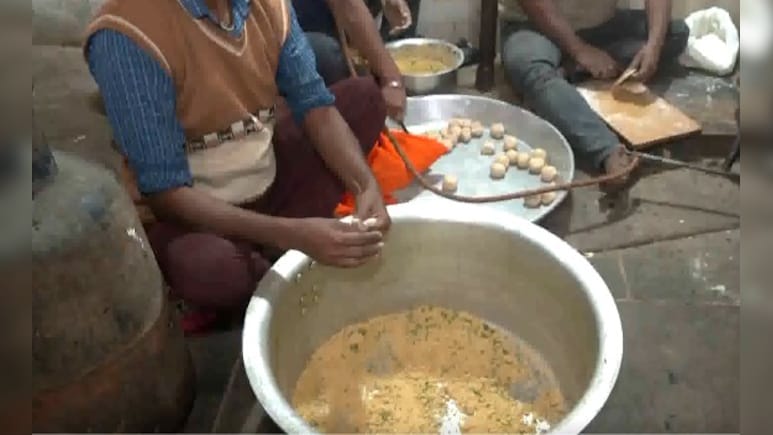 बिहार चुनाव परिणाम से पहले दिल्ली में जश्न, बीजेपी मुख्यालय में बन रही सत्तू पराठे-जलेबी