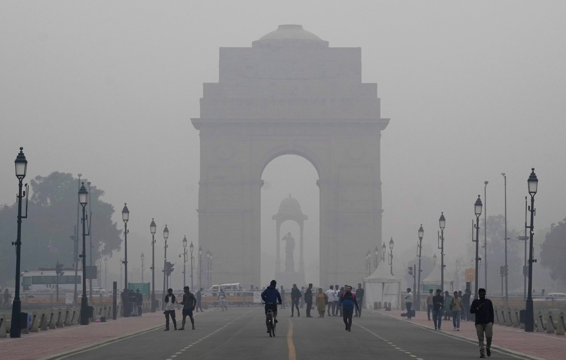Delhi CM Announces Staggered Timings For Govt Offices To Curb Air Pollution