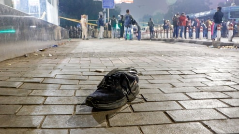 साल 2000 के बाद दिल्ली में 5वां बड़ा धमाका, हिल गई धरती... गाड़ियों के उड़ गए परखच्चे