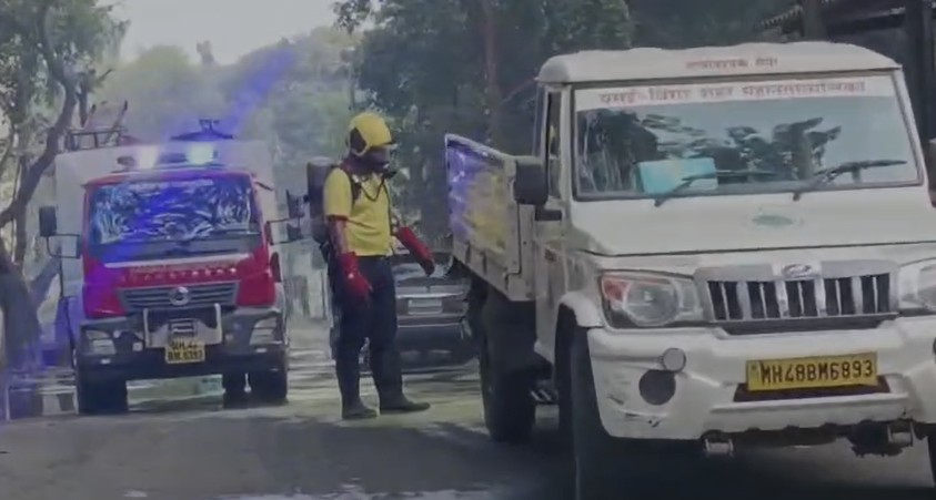 मुंबई में क्लोरीन गैस लीक से मची अफरातफरी, सांस लेने में तकलीफ से परेशान कई लोग पहुंचे हॉस्पिटल