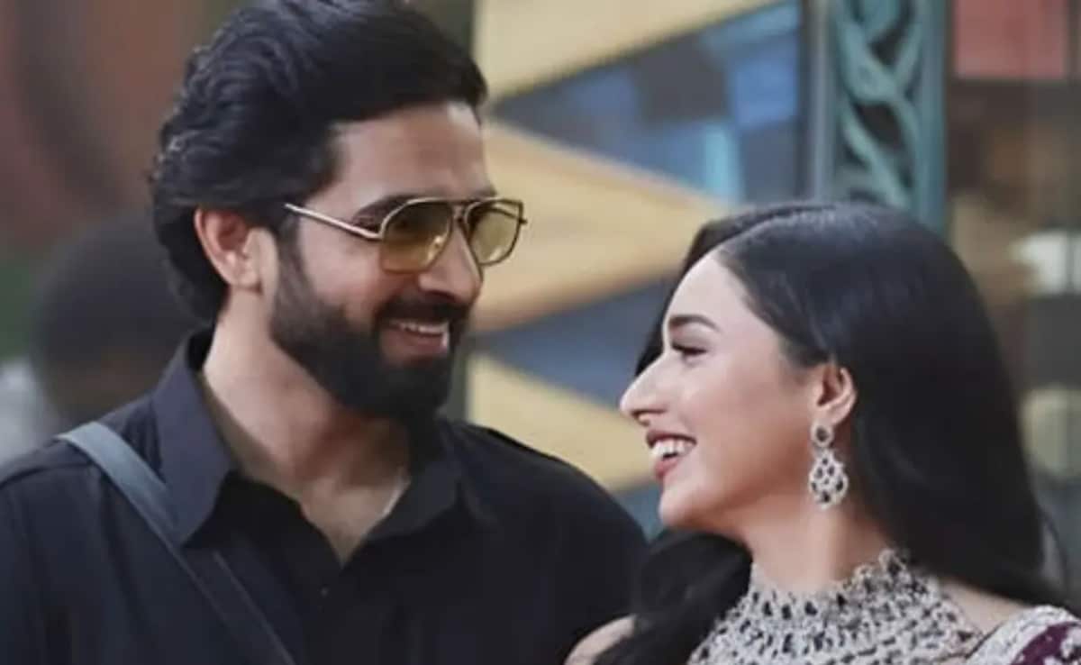 Tanya Mittal Clarifies Amaal Mallik 'Kiss' Controversy, Shuts Down Rumours