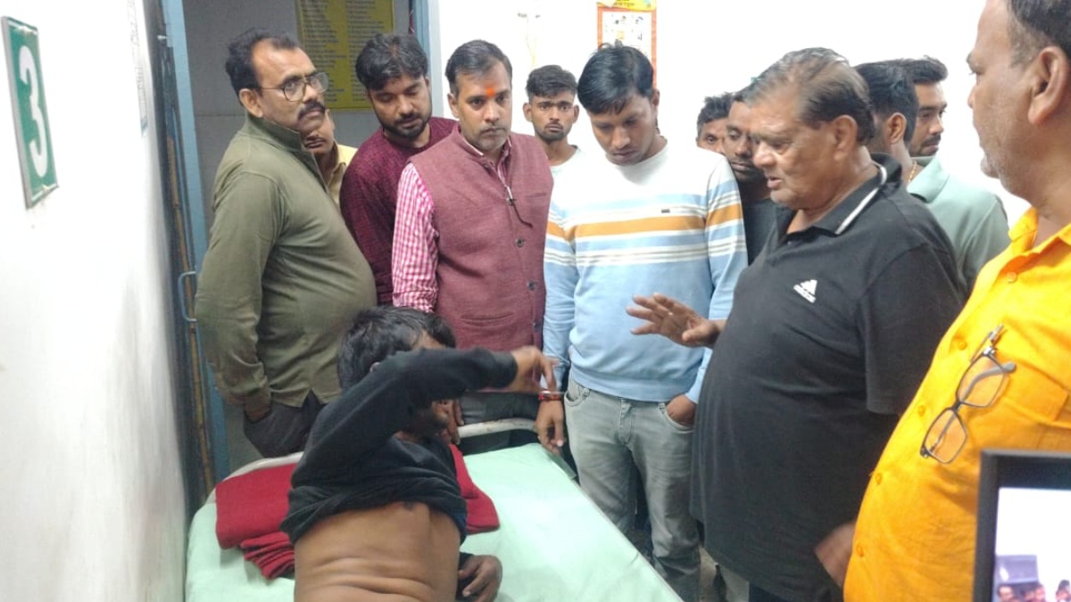 कन्नौज विधायक से मिलता नाम युवक को पड़ा भारी, पुलिस ने जमकर पीटा