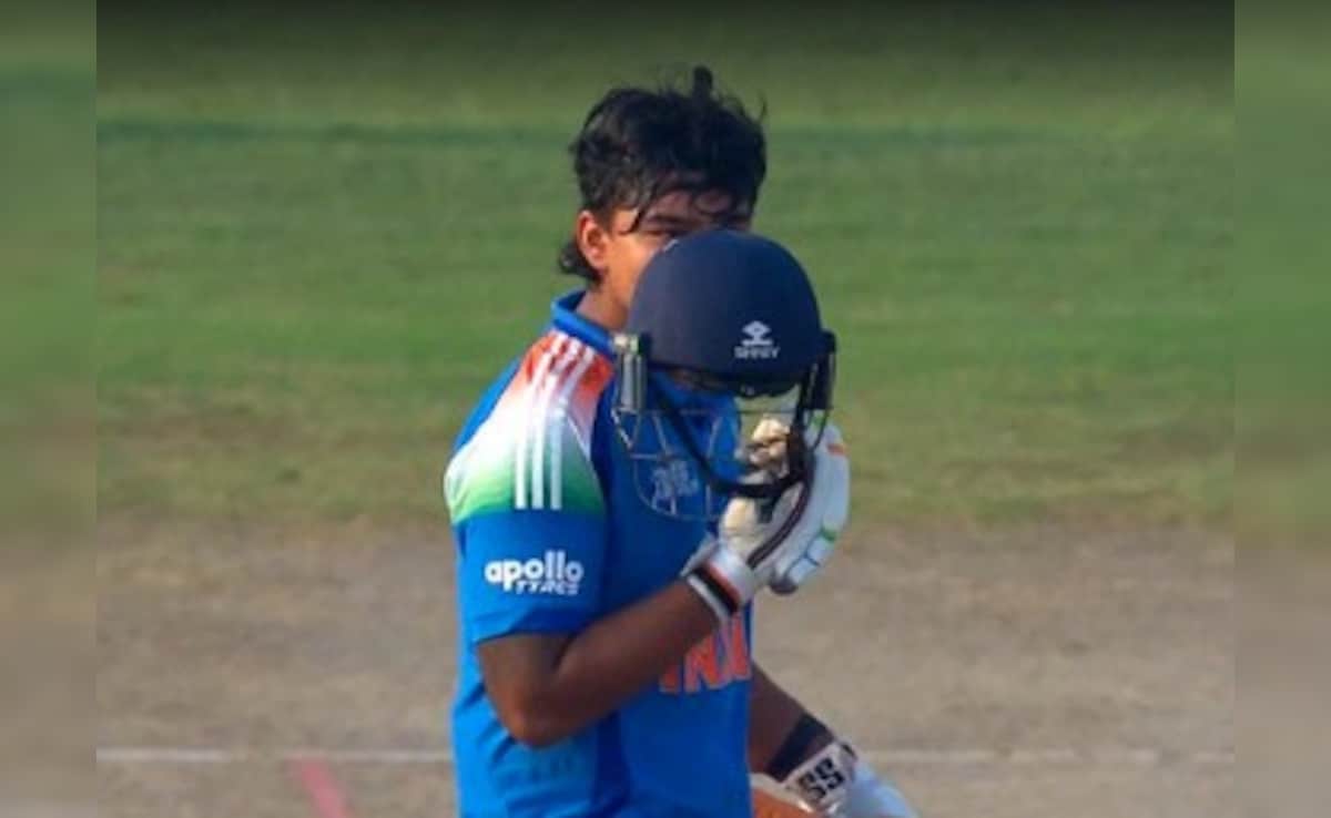 Vaibhav Suryavanshi: वैभव सूर्यवंशी ने 32 गेंदों में शतक ठोक बनाया वर्ल्ड रिकॉर्ड, T20 में ऐसा कारनामा करने वाले पहले बल्लेबाज