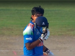 Vaibhav Suryavanshi: वैभव सूर्यवंशी ने 32 गेंदों में शतक ठोक बनाया वर्ल्ड रिकॉर्ड, T20 में ऐसा कारनामा करने वाले पहले बल्लेबाज