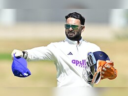 IND vs SA: एक छक्का और टूटेगा वीरेंद्र सहवाग का महारिकॉर्ड, टेस्ट में ऋषभ पंत के पास इतिहास रचने का मौका