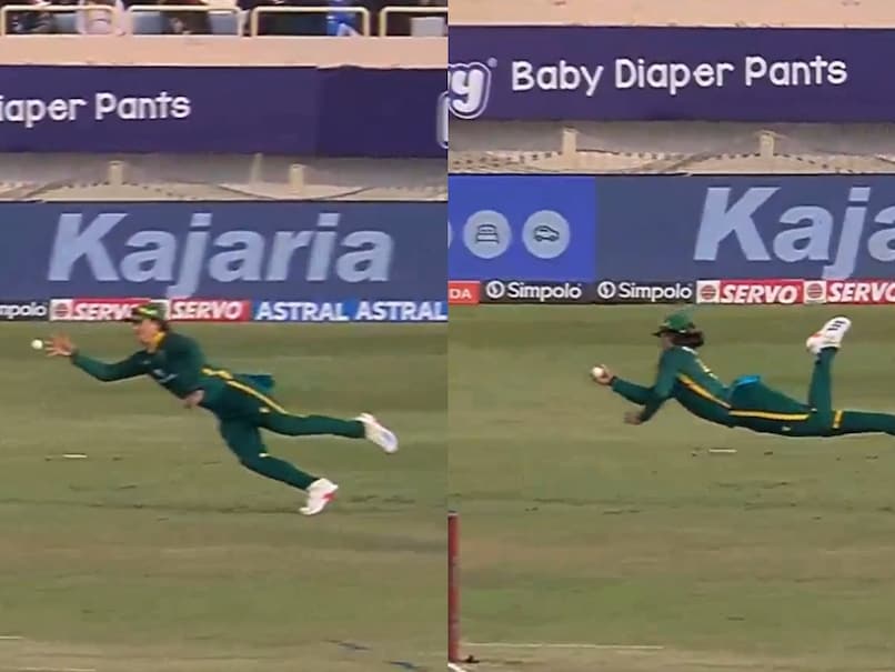 CSK Star Takes One Handed-Stunner To Dismiss Ruturaj Gaikwad In 1st India vs South Africa ODI. Watch