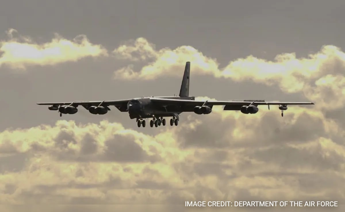 US B-52 Bombers Patrol Caribbean as Military Campaign Targets Drug Traffickers