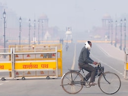 दिल्ली-NCR में सांसों पर संकट! कई इलाकों में AQI 450 पार... प्रदूषण के चलते Work from Home की सलाह