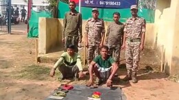 Anti-Naxal Operation: 5 लाख के इनामी दो नक्सली सुकमा पुलिस के चढ़े हत्थे, विस्फोटक भी हुआ बरामद