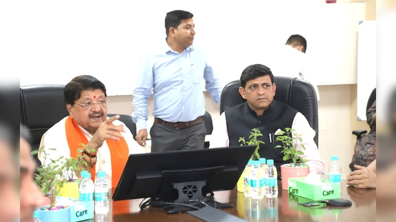 'यह बहुत बड़ी गलती', इंदौर में मेट्रो स्टेशनों के पास पार्किंग व्यवस्था नहीं होने पर बोले कैलाश विजयवर्गीय