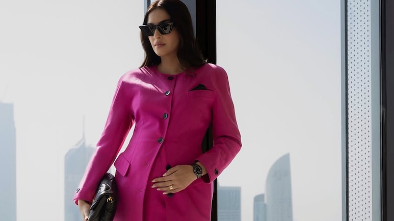 'Mother' Sonam Kapoor Announces Second Pregnancy. Husband Anand Ahuja Says, "Double Trouble"