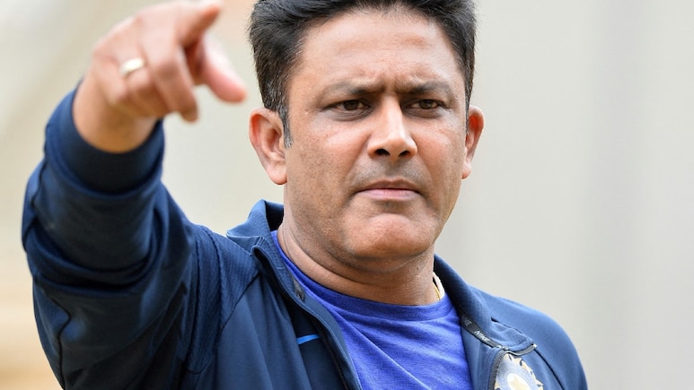 'इस 7  करोड़ी को आरसीबी XI में जगह मिलना मुश्किल', दिग्गज अनिल कुंबले का बड़ा बयान