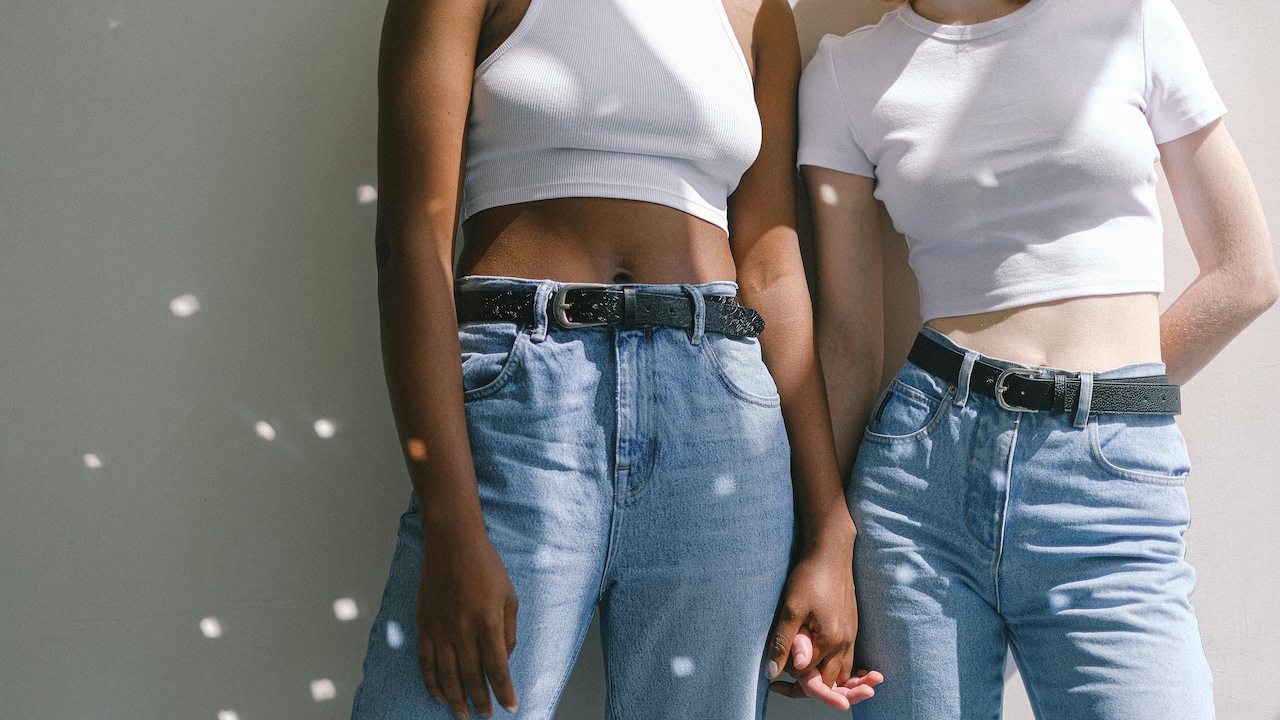 Why barrel jeans are making a comeback again in GenZ fashion 2025 Why barrel jeans are making a comeback again in GenZ fashion 2025
