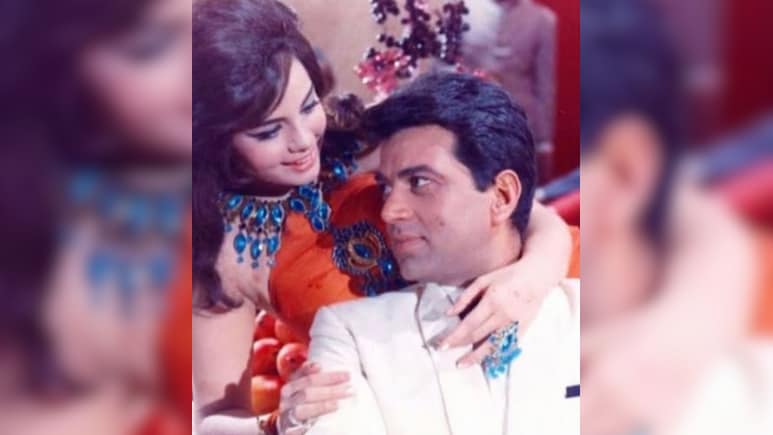 Mumtaz Says She Wasn't Alllowed To Meet Dharmendra At Hospital: "Staff Told Me He Was On Ventilator"