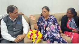Rajasthan Politics: वसुंधरा राजे ने बंद कमरे में पूछा- 'बताओ आजकल क्या चल रहा है?', BJP कार्यकर्ता बोले- प्रशासन में कोई नहीं सुनता