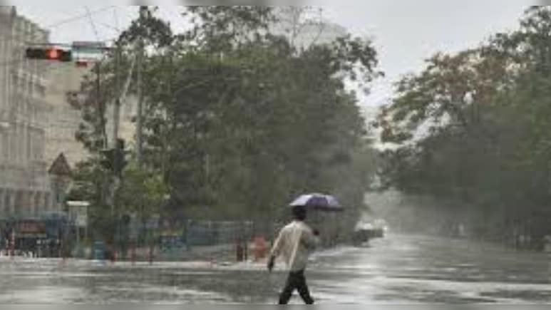 Weather Alert: मेघगर्जन के साथ बार‍िश का अलर्ट, मौसम व‍िभाग का आया नया अपडेट