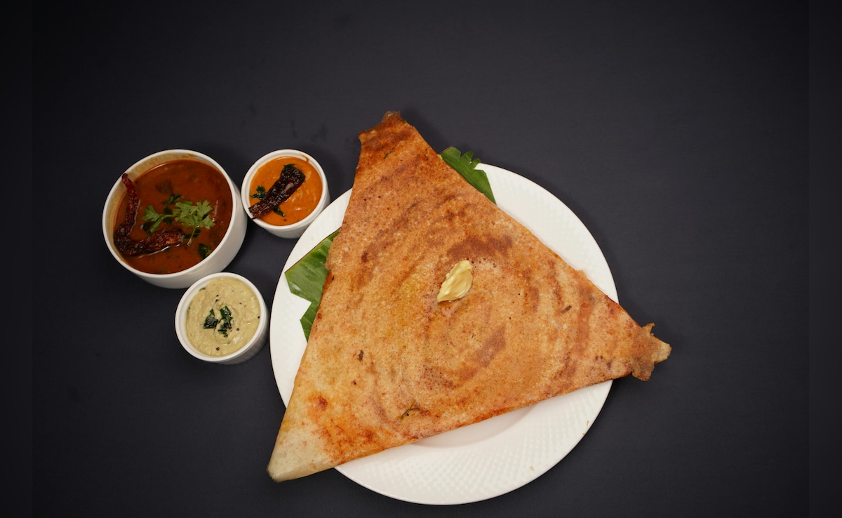 करोड़ों लोगों का फेवरेट नाश्ता इडली-डोसा के बैटर को कितनी देर फर्मेंट करना चाहिए?  जानिए एक्सपर्ट्स के सीक्रेट्स...