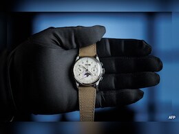 एक घड़ी की कीमत ₹156 करोड़! गोल्ड से भी ज्यादा महंगी क्यों है यह स्टील वॉच? 82 साल पहले इस कंपनी ने बनाया