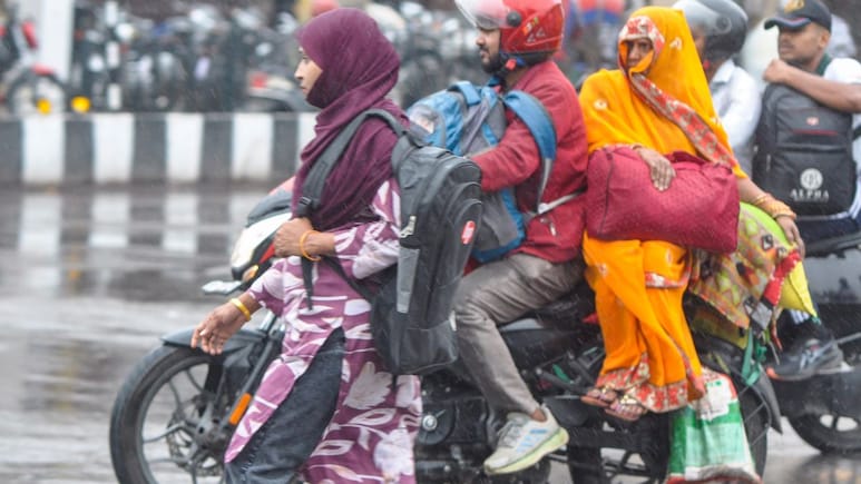 Cold Wave Alert: मध्यप्रदेश के कई जिलों में शीतलहर का अलर्ट, दो दिनों तक चलेंगी ठंडी हवाएं