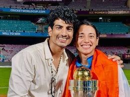स्मृति मंधाना के बॉयफ्रेंड ने शेयर किया वर्ल्ड कप 2025 की ट्रॉफी के साथ पोस्ट, बोले- मैं  सपना देख रहा हूं?
