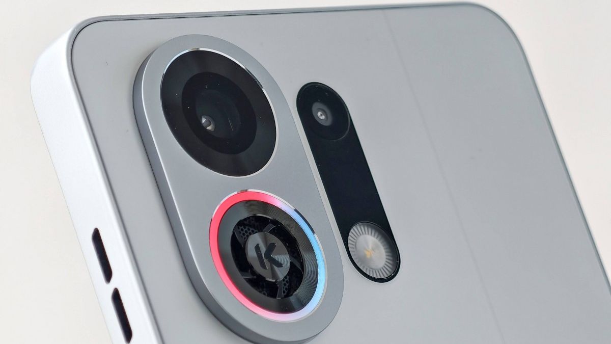 Oppo K15 Turbo Pro लीक: मिळू शकते Snapdragon 8 Gen 5 चिप,8000mAh क्षमतेची बॅटरी