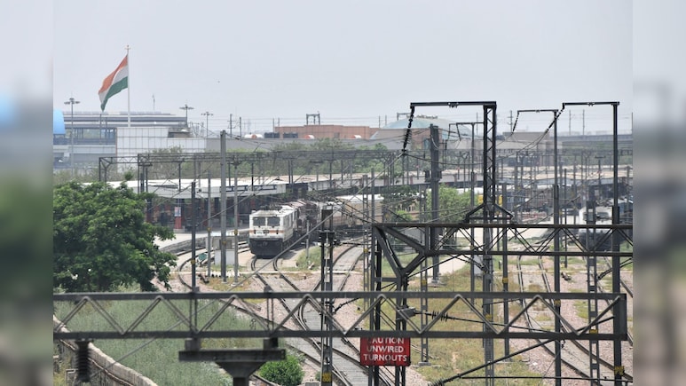 देश के 20 शहरों में खत्म होगी वेटिंग टिकट की समस्या! रेलवे बनाने जा रहा मेगा कोचिंग टर्मिनल 