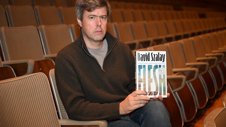 British-Hungarian Writer David Szalay Wins Booker Prize For Novel 'Flesh'