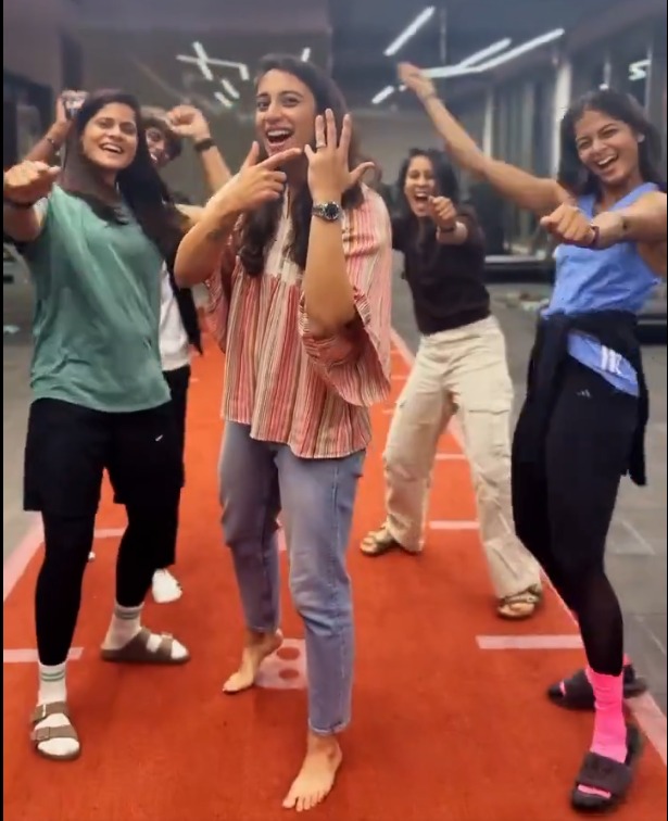 Smriti Mandhana's Wedding Preparations Begin With India's Women's World Cup Winners Releasing 'Munna Bhai' Video