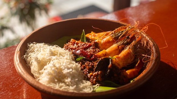 Feasting By The Backwaters: Traditional Kerala Seafood Recipes Worth Travelling For