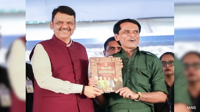 हथियार छोड़ो, जनता के बीच लौटो... आत्मसमर्पण के बाद शीर्ष नक्सली की अपने सक्रिय साथियों से अपील हथियार छोड़ो, जनता के बीच लौटो... आत्मसमर्पण के बाद शीर्ष नक्सली की अपने सक्रिय साथियों से अपील