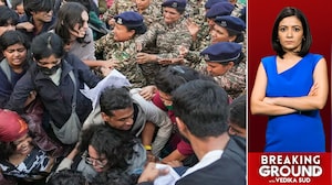 Chilli Spray To 'Hidma' Slogans: What Happened At Delhi's Toxic Air Protest