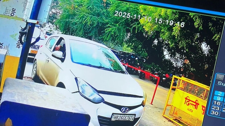 Suspected Suicide Bomber Stayed Inside Parked Car For 3 Hours Before Blast: Sources