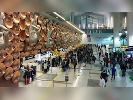 क्या है वो सॉफ्टवेयर जिसके फेल होने से दिल्ली में आज 300 फ्लाइट्स हो गईं लेट