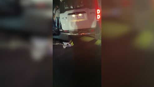 नेशनल हाइवे पर बहुत बड़ा हादसा, खड़ी ट्रक से स्कॉर्पियो टकराई, 6 लोगों की मौत