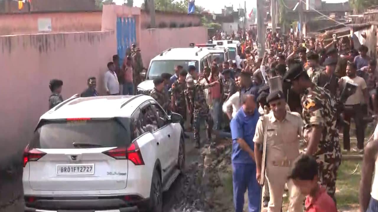 Stones Thrown At Bihar Deputy Chief Minister Vijay Kumar Sinha's Convoy