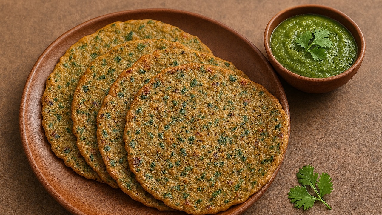 High-Protein Gobhi Paneer Chilla Recipe You'll Want To Make Again