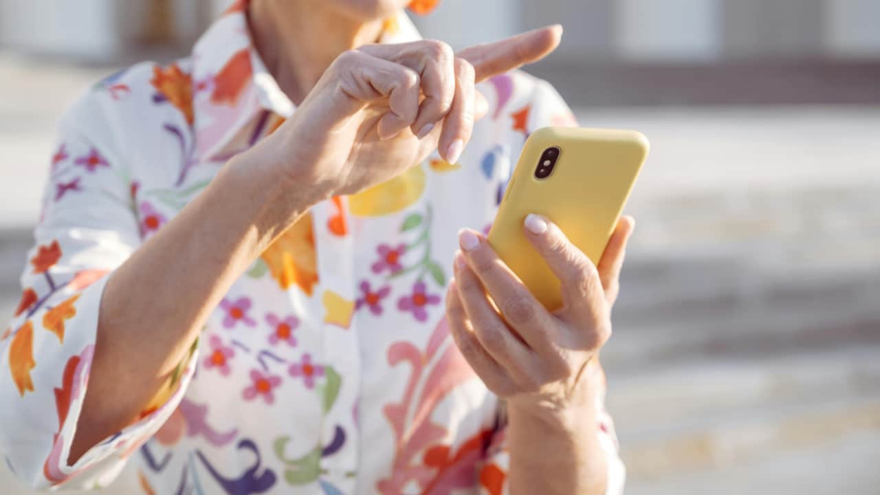 Explore 10 easy tips to style floral tops as workwear