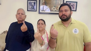 Lalu Yadav, Tejashwi Early Voters As 121 Bihar Seats Go To Polls In Phase 1